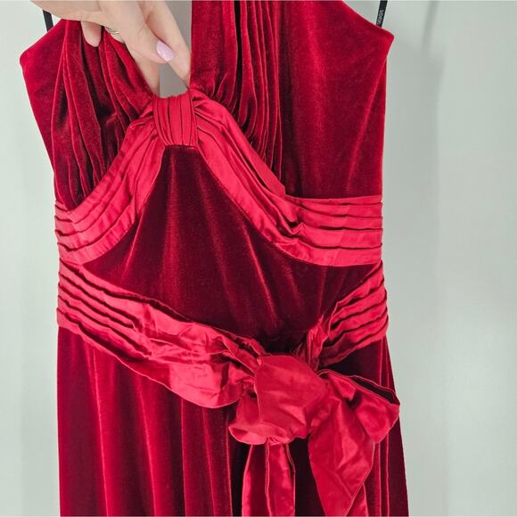 Tadashi Shoji Red Velvet V Neck Halter Midi Dress M - Picture 3 of 9